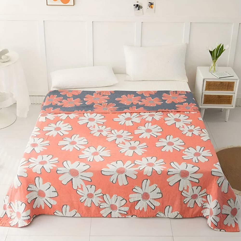 Summer-Ready Daisy Cotton Blanket